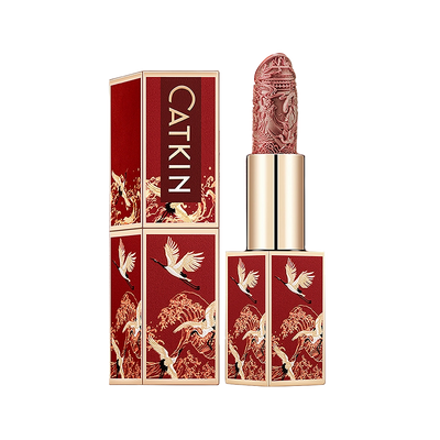 Matte Rouge-Lipstick: Hydrating High Impact Color